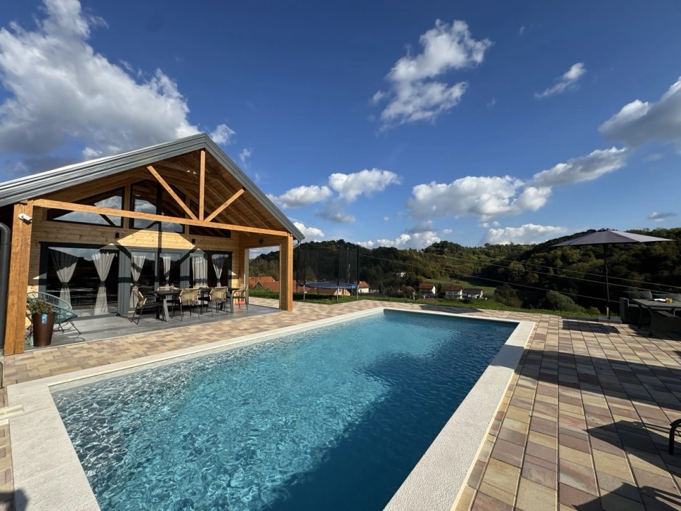 Holiday House Adamo Idilira Agency 2