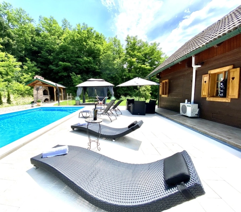 Pool Zagorje Dorota Idilira