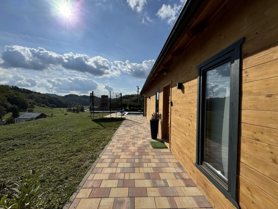 Kuca Zagorje.Idilira