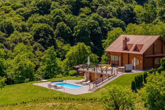 Vila Pine Log Idilira Zagorje 2