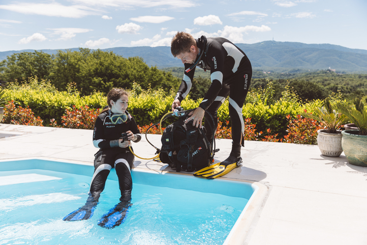 Try Scuba With Idilira