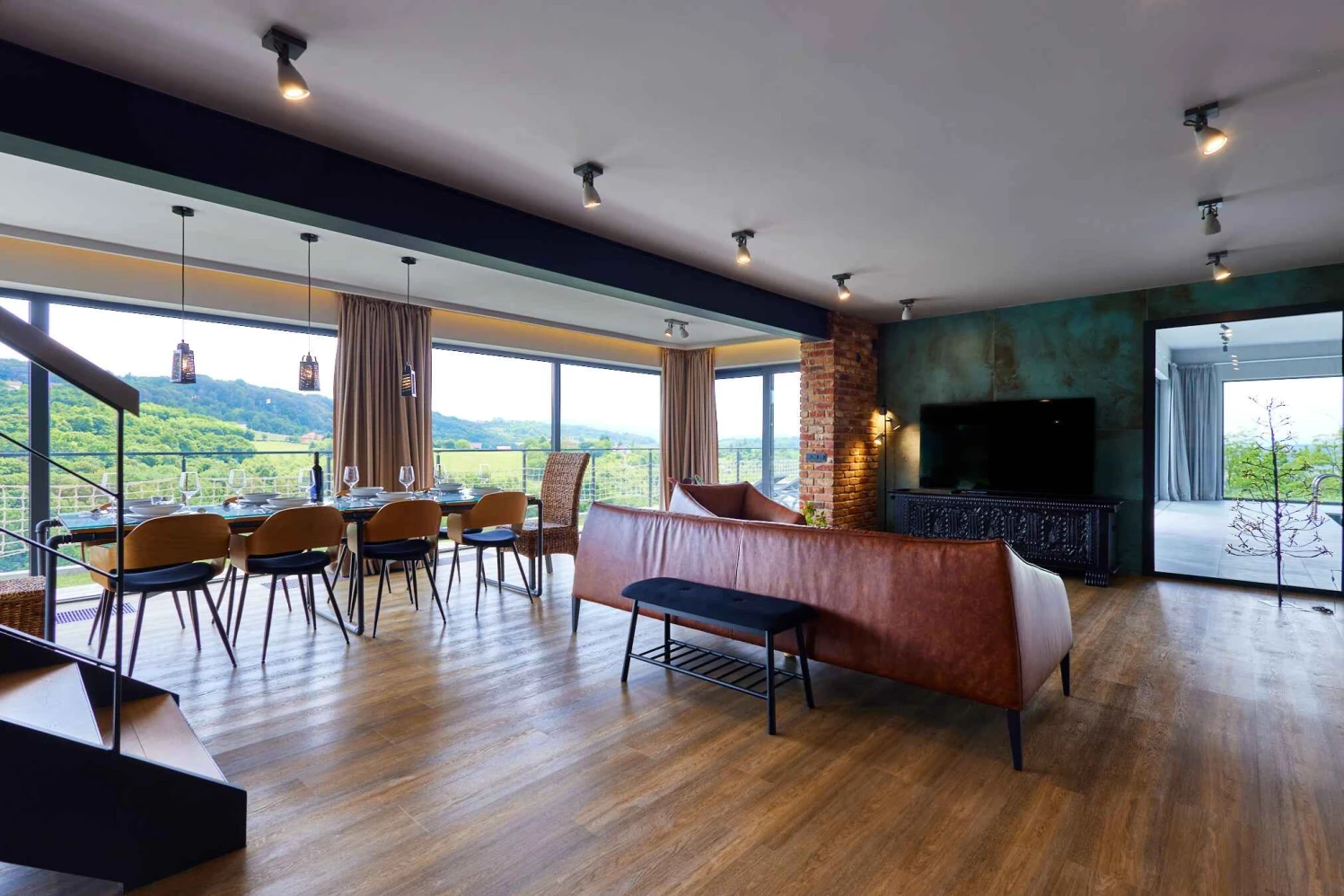 Sunset Chalet With The+View